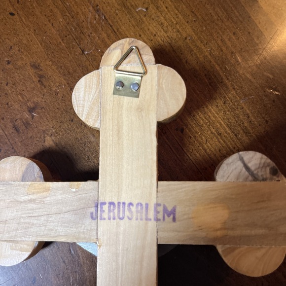 Vintage 70s Wooden Crucifix Jerusalem Stamped Back Copper Colored Jesus - Picture 7 of 7